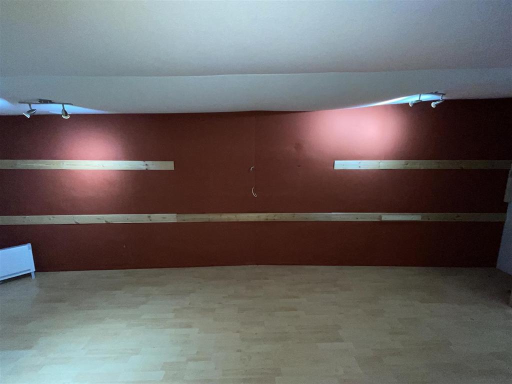 1b Darnley Rd Unit5 (12).JPG