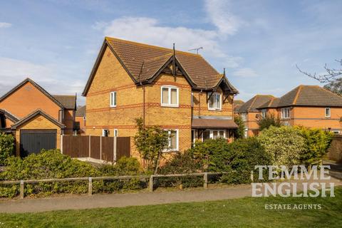 22 Barrell Close, Frating, Colchester, CO7 7GD