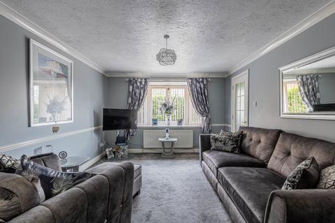 22 Barrell Close, Frating, Colchester, CO7 7GD