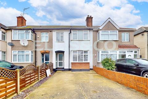 124 Birkbeck Avenue, Greenford, UB6 8LY