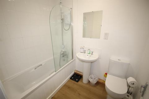 11 Pullmans Close, Hereford, HR1 1ET