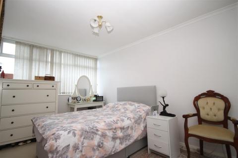 2 bedroom apartment for sale, Dunsgreen Court, Ponteland, Newcastle Upon Tyne