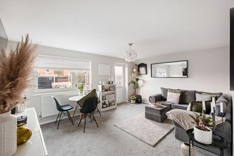 11 Bishops Avenue, Worcester, WR3 8XA