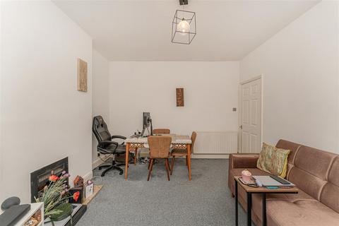 2 bedroom flat for sale, Sydney Road, Enfield