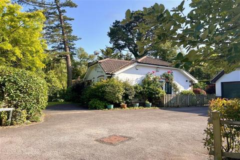 3 bedroom detached bungalow for sale, Melrose Place, Storrington, West Sussex, RH20