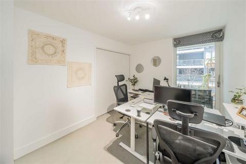 2 bedroom flat for sale, Wenlock Road, London N1