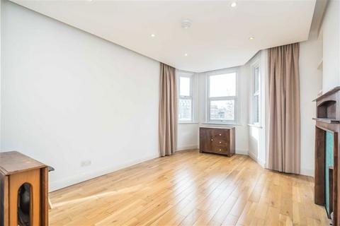 2 bedroom flat for sale, Philpot Street, London E1