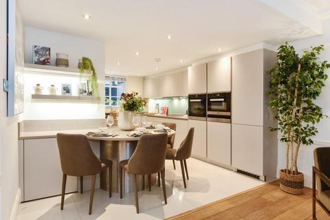 2 bedroom flat for sale, Knightsbridge Court, 12 Sloane Street SW1X