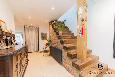 5 bedroom semi-detached house for sale, Dunstan Road, London NW11