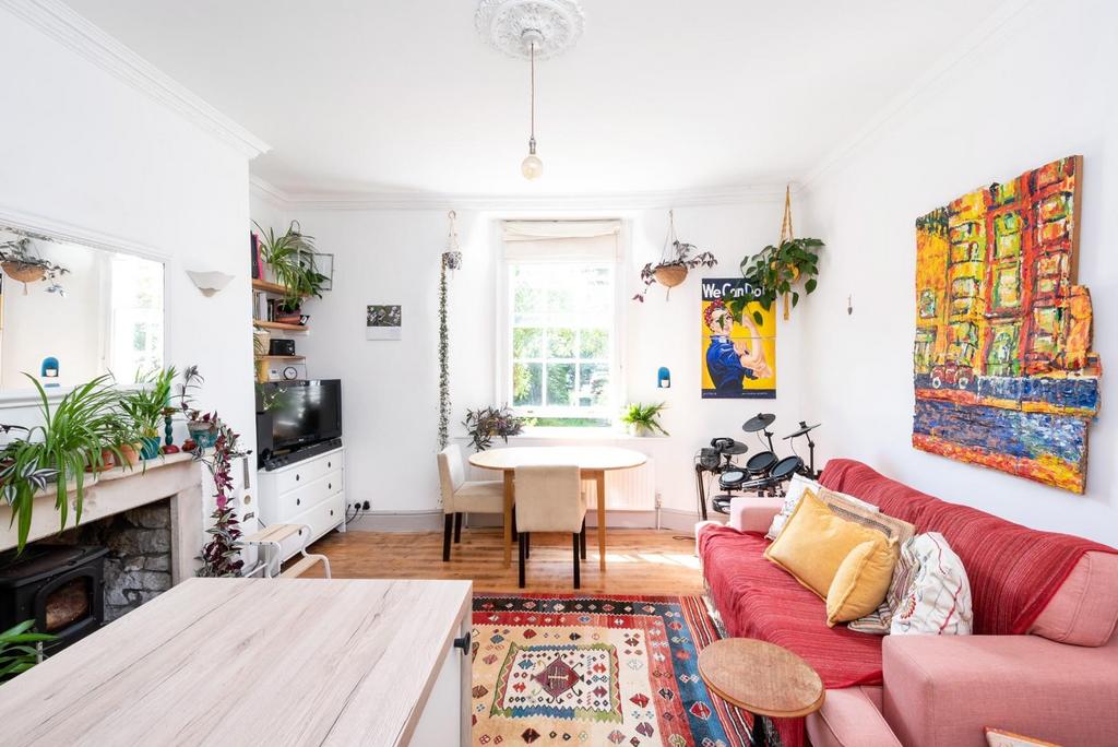 Basement Flat, 8 Kensington Place, Bath, BA1 6 AW-2