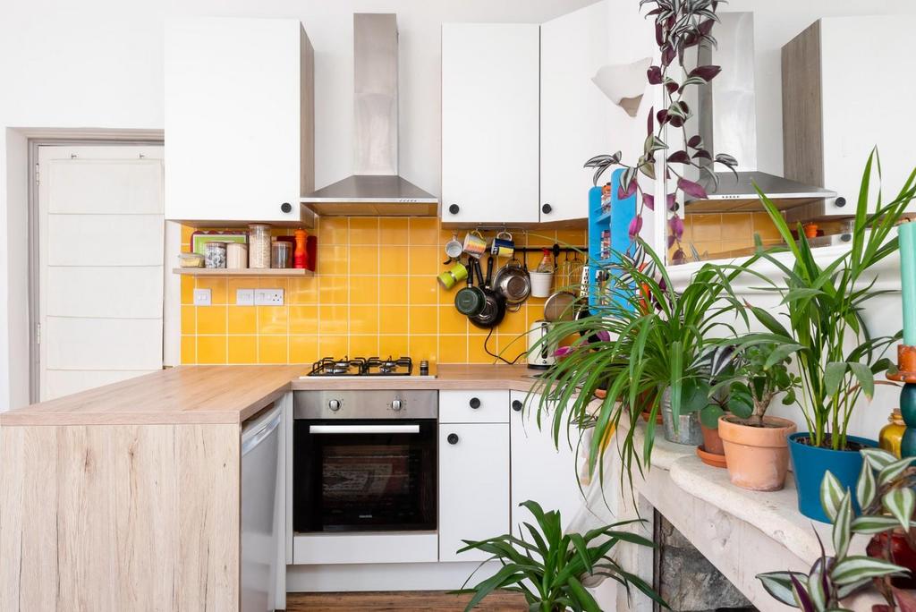 Basement Flat, 8 Kensington Place, Bath, BA1 6 AW-6