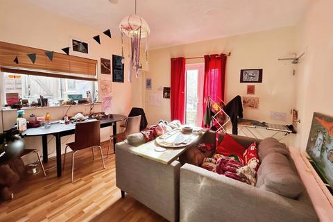 3 bedroom end of terrace house to rent, Sherlock Street, Manchester, Greater Manchester, M14