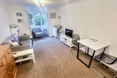 1 bedroom flat for sale, Chandlers Ford