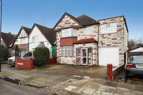 4 bedroom detached house for sale, Bennetts Avenue, Greenford UB6