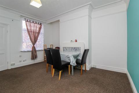 3 bedroom terraced house for sale, Denby Dale Road, Wakefield WF2