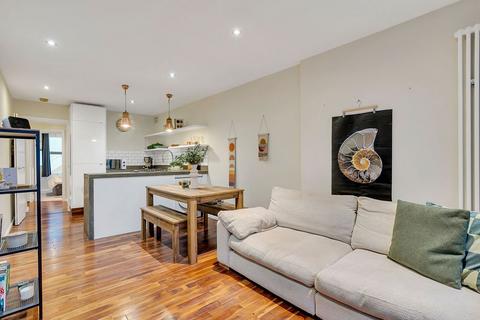 1 bedroom flat for sale, Tulse Hill, London SW2