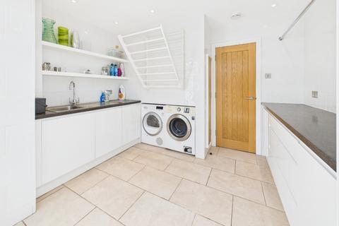 8 Radnor Close, Chislehurst, BR7 6SH