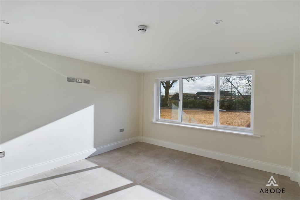 CAM04151 G0-PR0121-STILL011.jpg