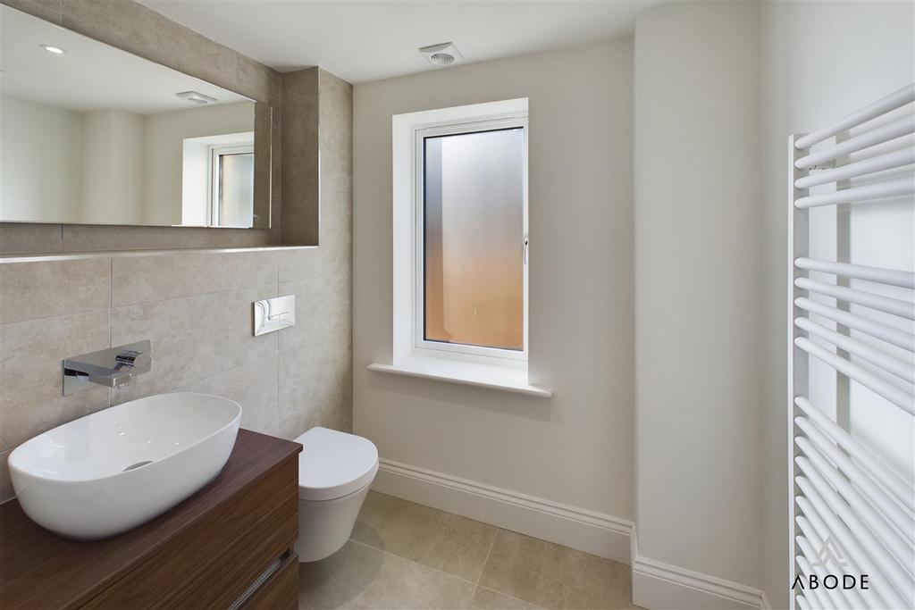 CAM04151 G0-PR0121-STILL017.jpg