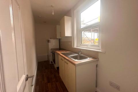 1 bedroom flat to rent, Bewdley Road, Kidderminster, DY11