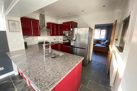 17 Manor Way, Neath, SA11 2TR