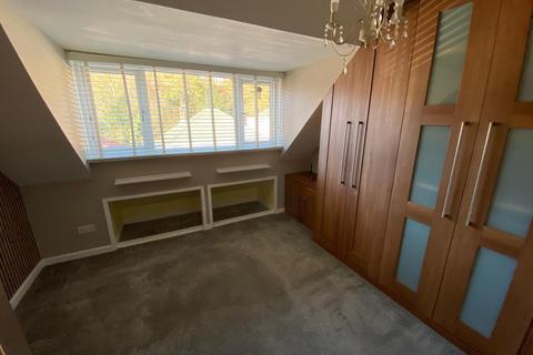 17 Manor Way, Neath, SA11 2TR