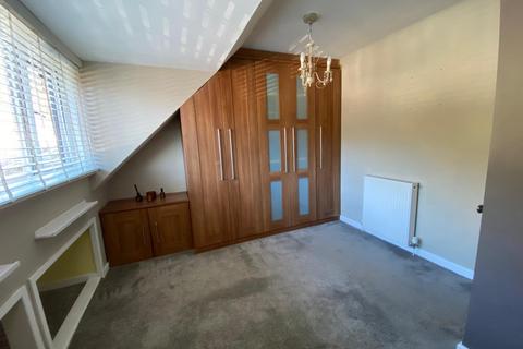 17 Manor Way, Neath, SA11 2TR