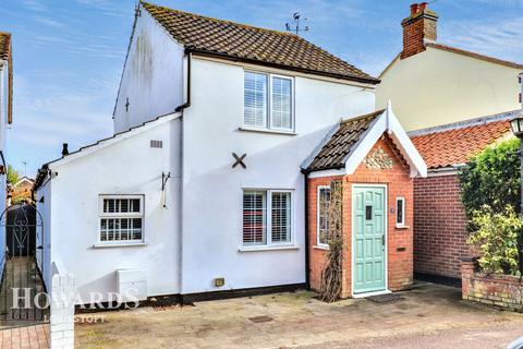 2 bedroom detached house for sale, Mill Lane, Corton