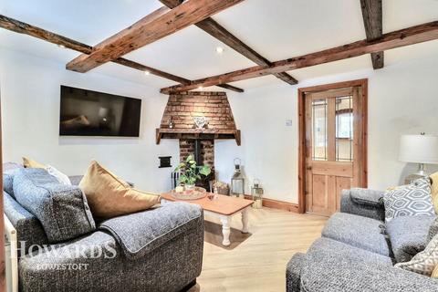 2 bedroom detached house for sale, Mill Lane, Corton