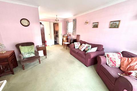 2 bedroom retirement property for sale, Fairhaven Court, Fairhaven, Egham, Surrey, TW20