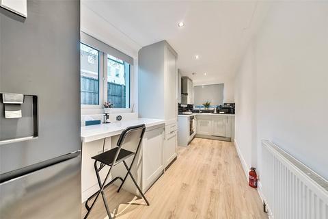 2 Philipot Path, London, SE9 5DL