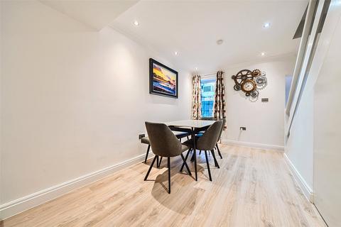 2 Philipot Path, London, SE9 5DL