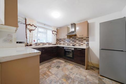 3 bedroom maisonette for sale, Athelstan Gardens, Kimberley Road, Kilburn, NW6