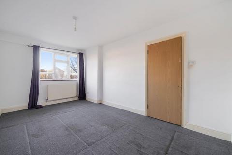 3 bedroom maisonette for sale, Athelstan Gardens, Kimberley Road, Kilburn, NW6