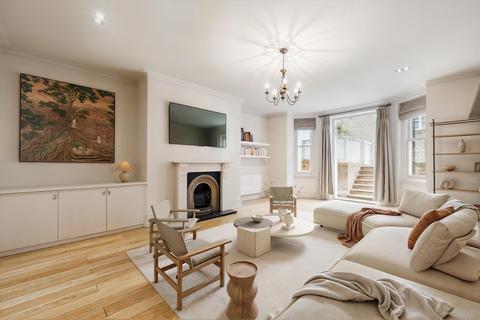 2 bedroom apartment for sale, Roland Gardens, South Kensington SW7