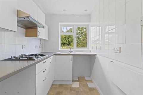 undefined, Walnut Walk, Polegate BN26