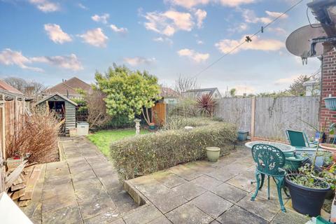 3 bedroom semi-detached bungalow for sale, Cleveland Drive, Westcliff-On-Sea SS0