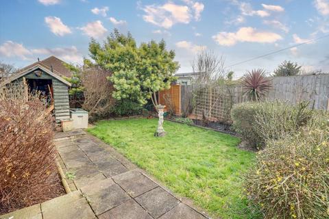 44 Cleveland Drive, Westcliff-on-sea, SS0 0SU