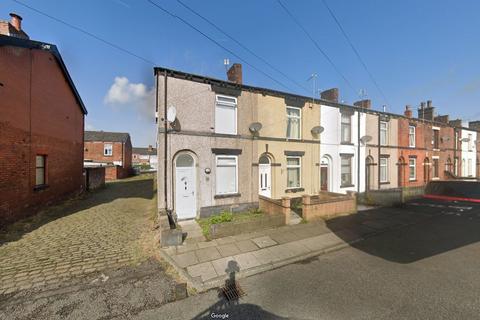 2 bedroom end of terrace house for sale, Eton Hill Road, Radcliffe M26