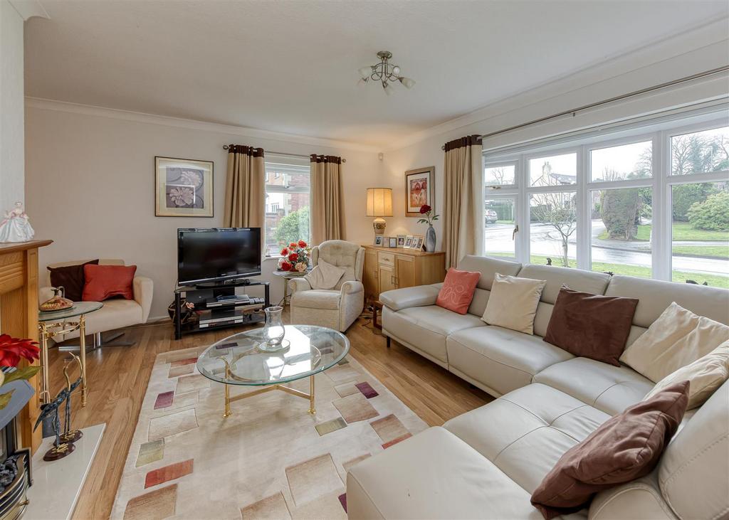 2 Fair Oak Drive-lounge2.jpg