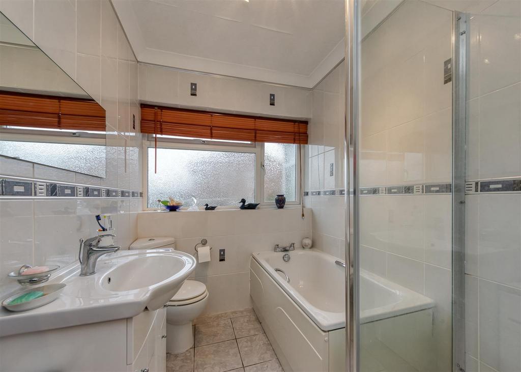 2 Fair Oak Drive-bathroom.jpg