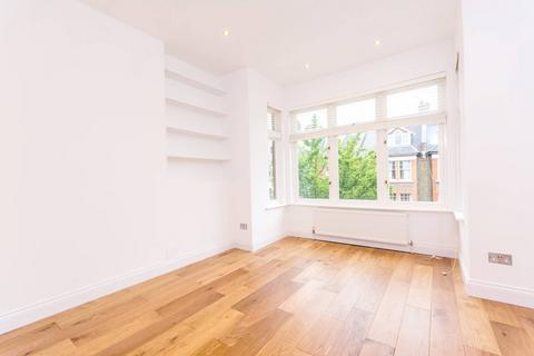 2 bedroom flat to rent, Dyne Road, Kilburn, London, NW6