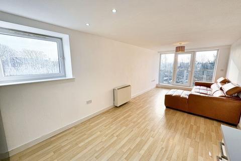 2 bedroom flat for sale, Lakeside Rise, Manchester, M9