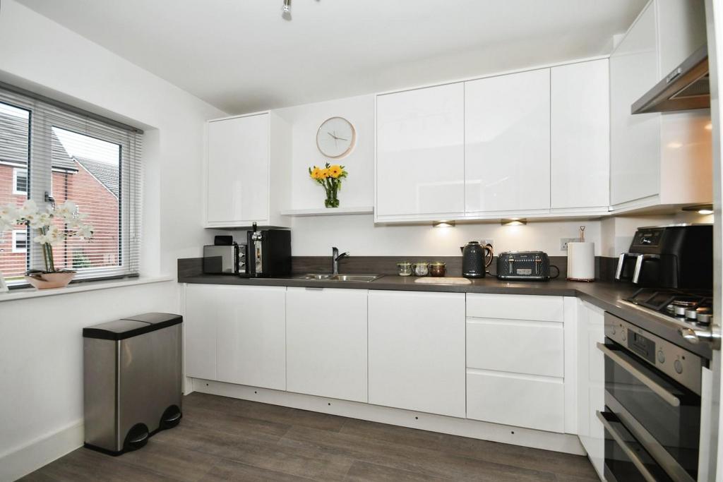 KITCHEN 04.jpg