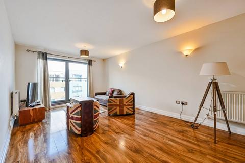 2 bedroom flat to rent, TIDESLEA PATH, Thamesmead, London, SE28