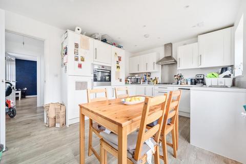 4 bedroom link detached house for sale, Bicester,  Oxfordshire,  OX26