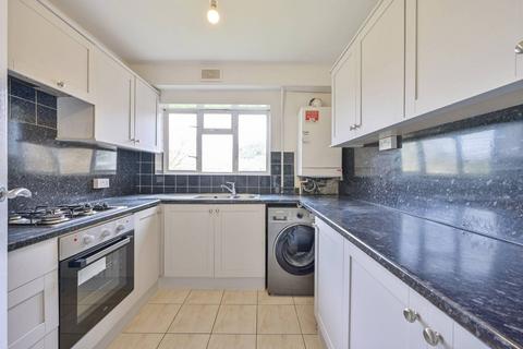 3 bedroom flat to rent, Moffat Court, Wimbledon, London, SW19