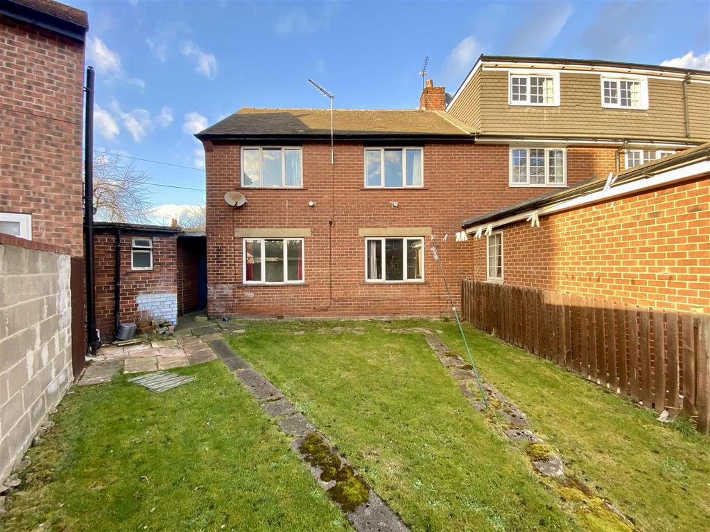 Bramleys Estate Agents - Lee Road - Dewsbury (4).j