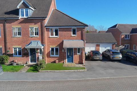 3 bedroom end of terrace house for sale, Kipling Close, Fareham PO15