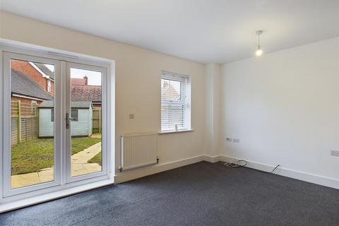 3 bedroom house to rent, Walker Mead, Biggleswade SG18